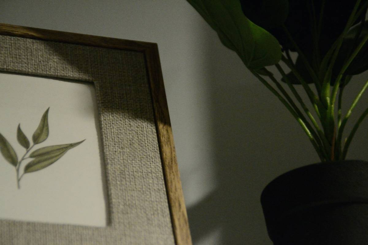 How to Elevate Your Space with Home Decor with Crystal—Without Falling for Wellness Woo